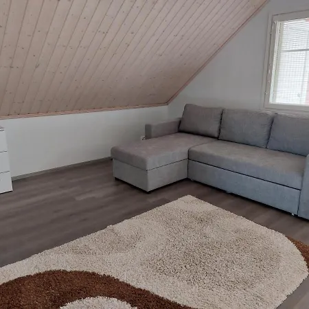 Lägenhet Lomasara *